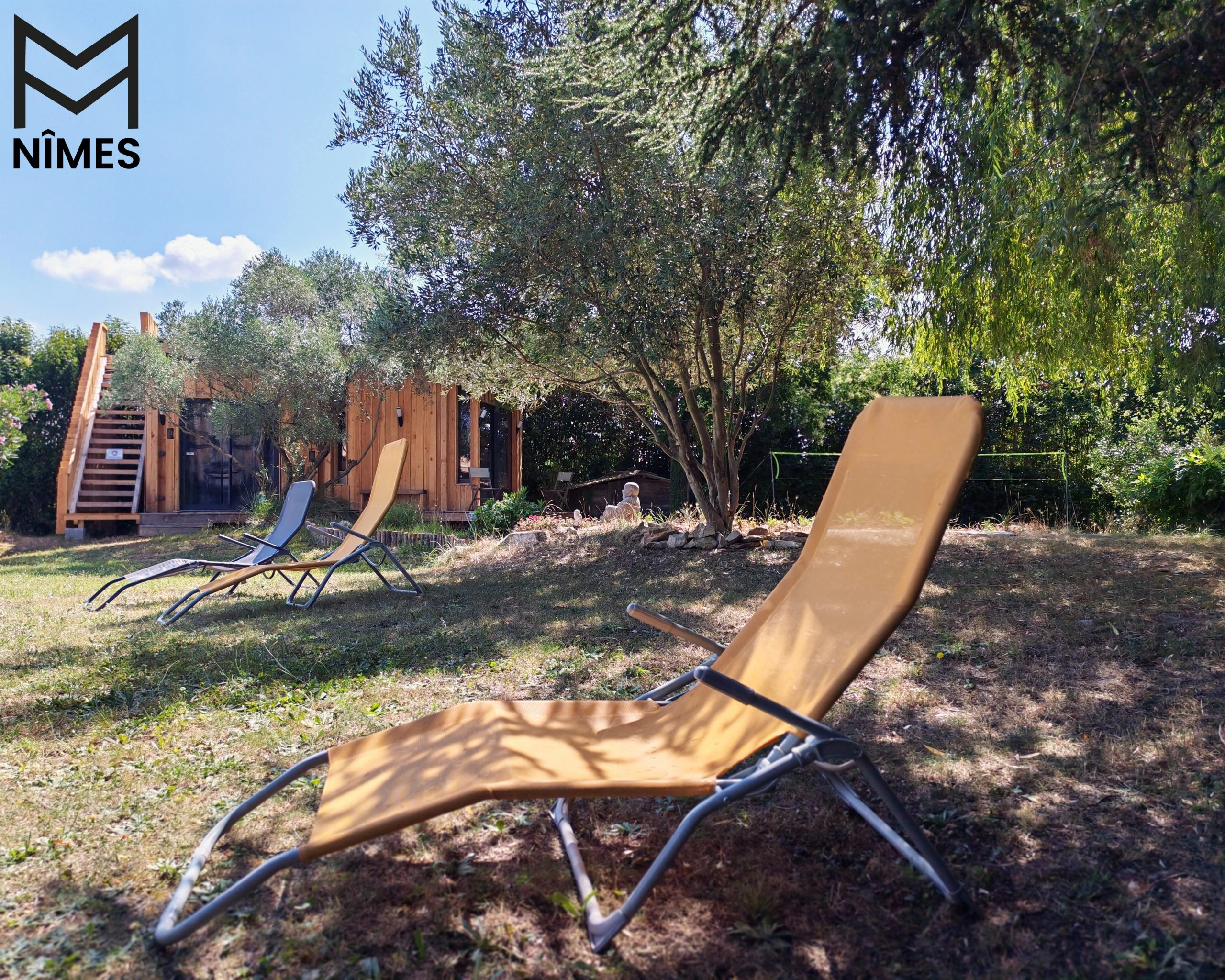 Du transat au cocoon, déconnexion totale dans un espace bien-être et relaxation.